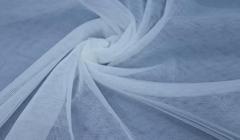 Il tulle è il tessuto perfetto per ogni abito da sposa?