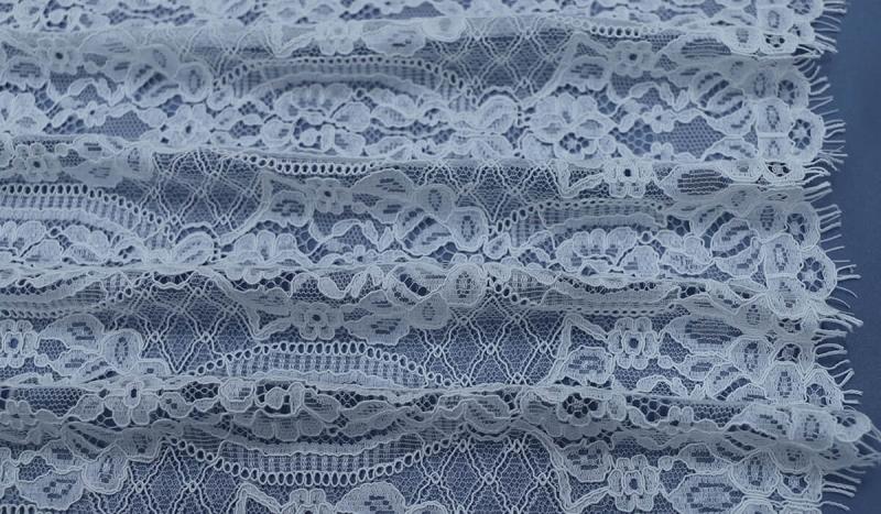 Real Bride Explains Why Lace is Her Favourite Summer Wedding Fabric